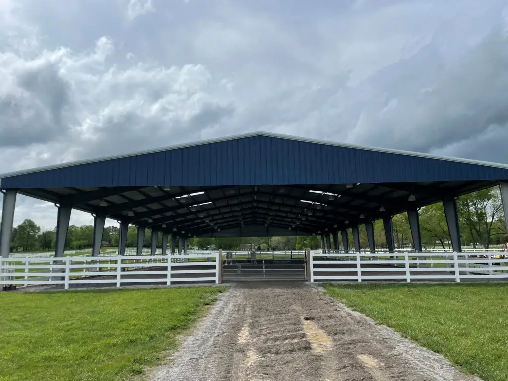 90x180x16 Metal Riding Arena in Tennessee